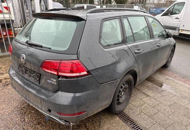 Volkswagen Golf cena 26000 przebieg: 82000, rok produkcji 2018 z Lubin małe 154